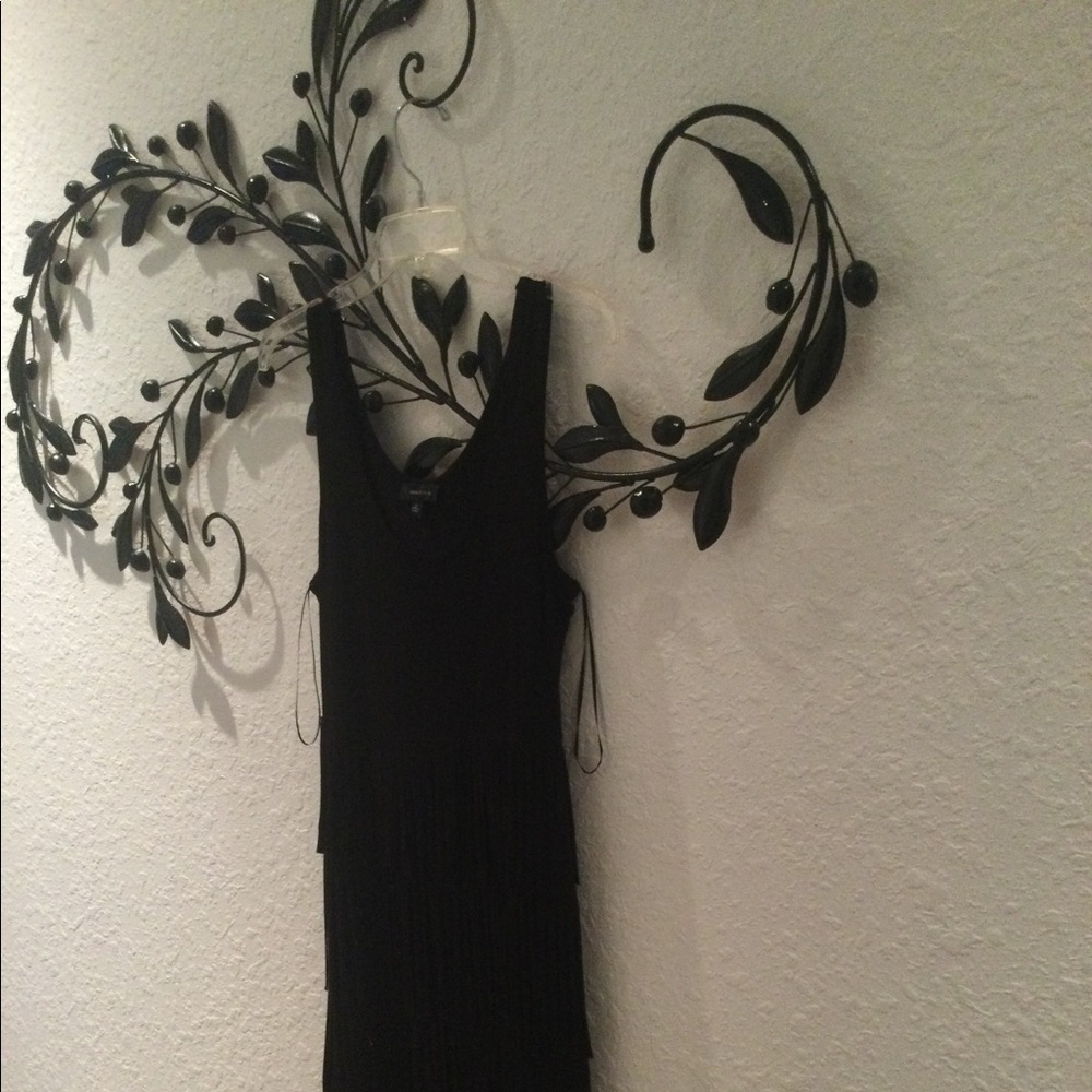 Dress - Picture 2 of 4